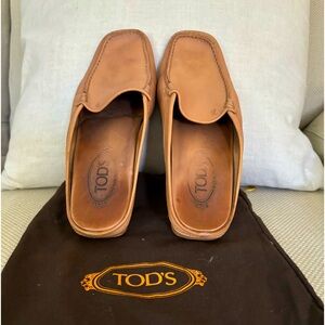 Vintage Tod's driving shoes in buttery soft natural leather EU38